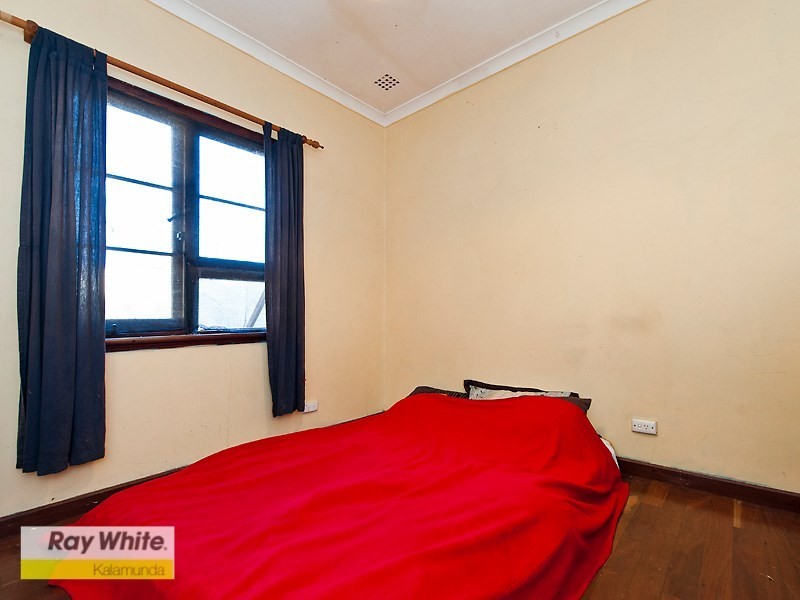 12 Stepney Road, Armadale WA 6112