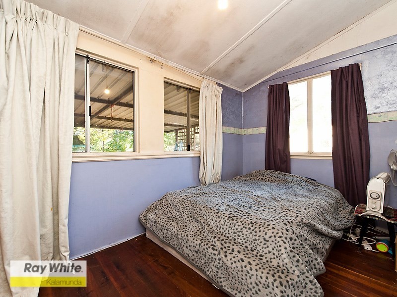 12 Stepney Road, Armadale WA 6112