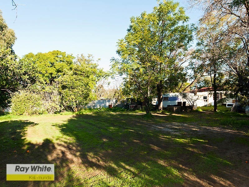 12 Stepney Road, Armadale WA 6112