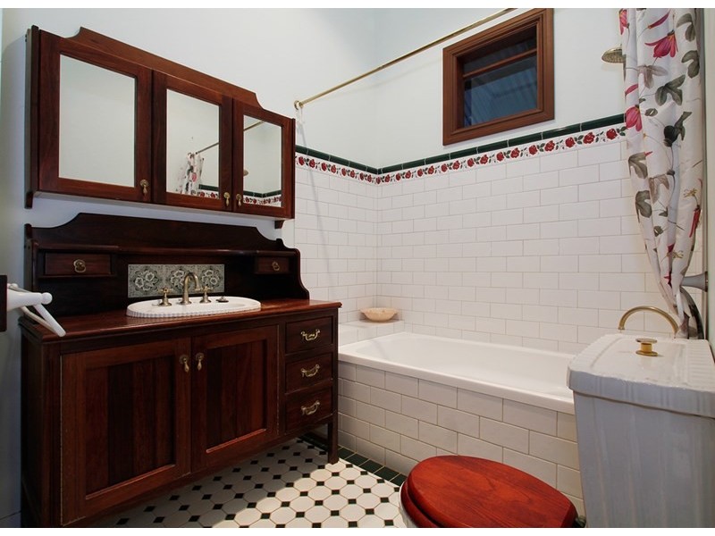 88 Kalamunda Road, Kalamunda WA 6076