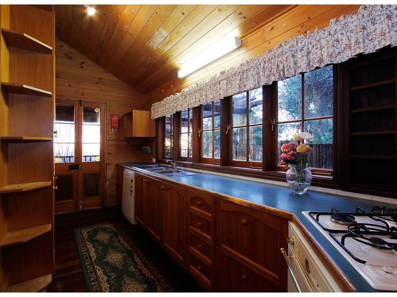 88 Kalamunda Road, Kalamunda WA 6076