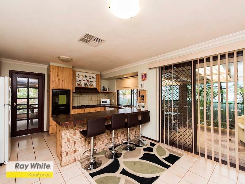 10 Ind Street, Lesmurdie WA 6076