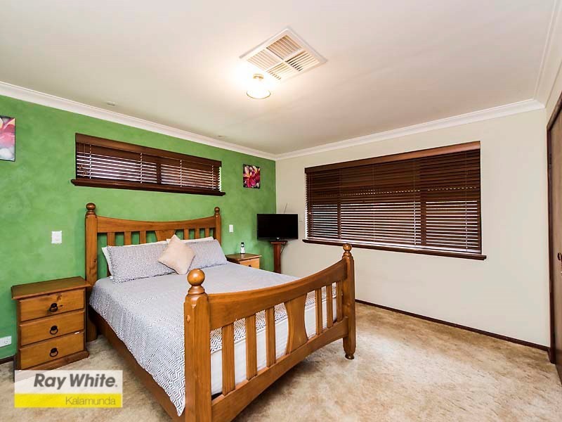 10 Ind Street, Lesmurdie WA 6076