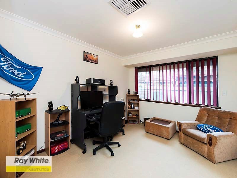 10 Ind Street, Lesmurdie WA 6076