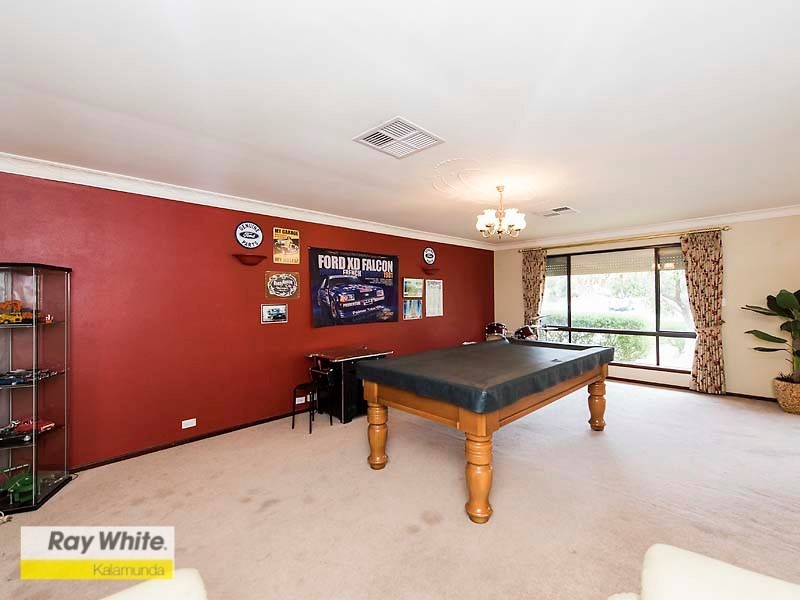 10 Ind Street, Lesmurdie WA 6076