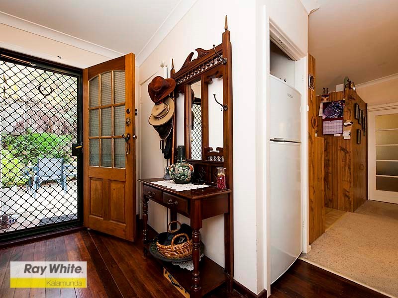 22 Lascelles Parade, Gooseberry Hill WA 6076