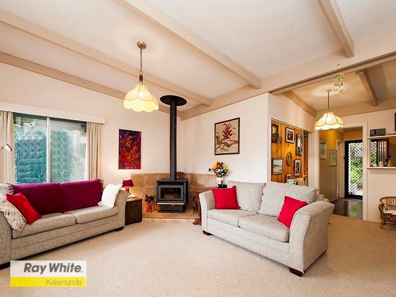 22 Lascelles Parade, Gooseberry Hill WA 6076