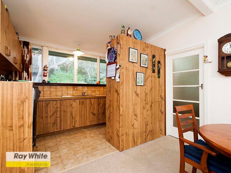 22 Lascelles Parade, Gooseberry Hill WA 6076