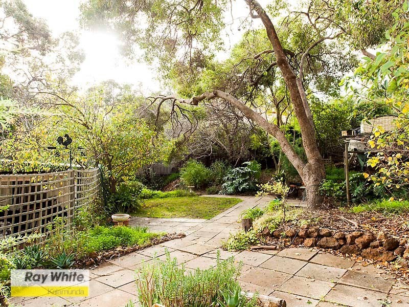 22 Lascelles Parade, Gooseberry Hill WA 6076