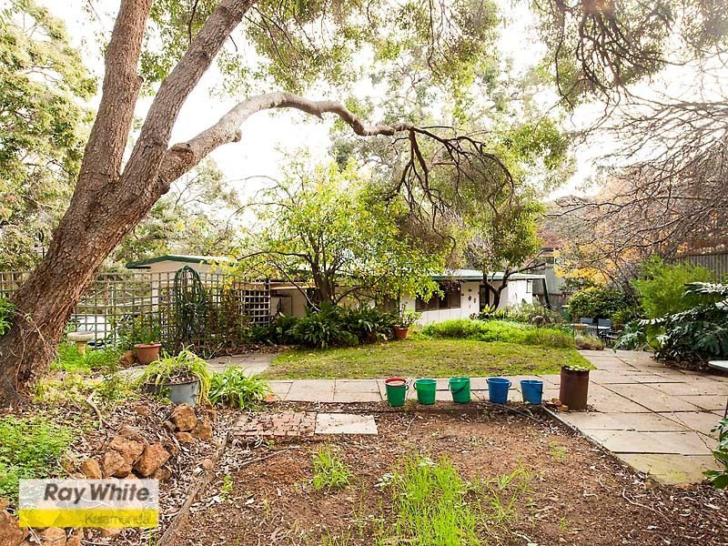 22 Lascelles Parade, Gooseberry Hill WA 6076