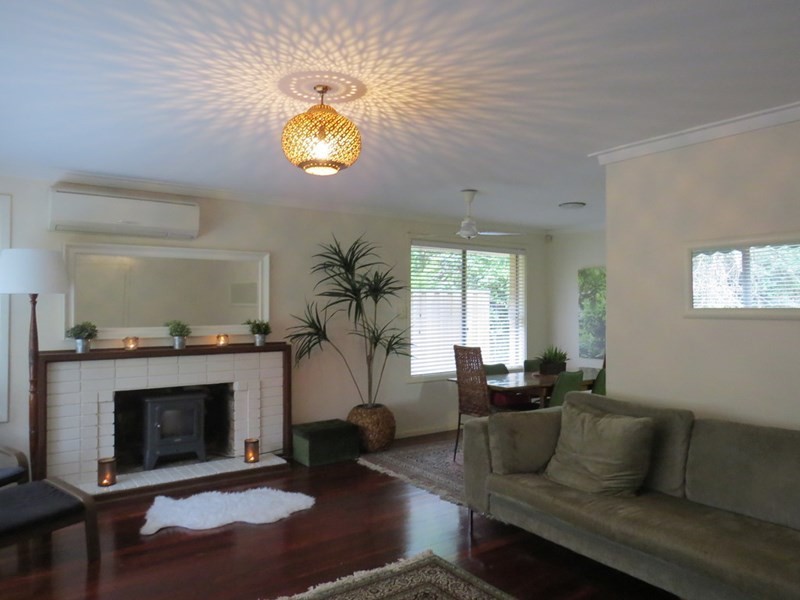 44 Ronneby Road, Lesmurdie WA 6076