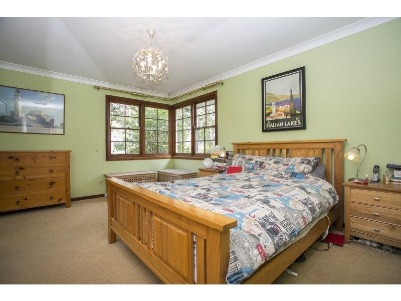 6 College Road, Gooseberry Hill WA 6076