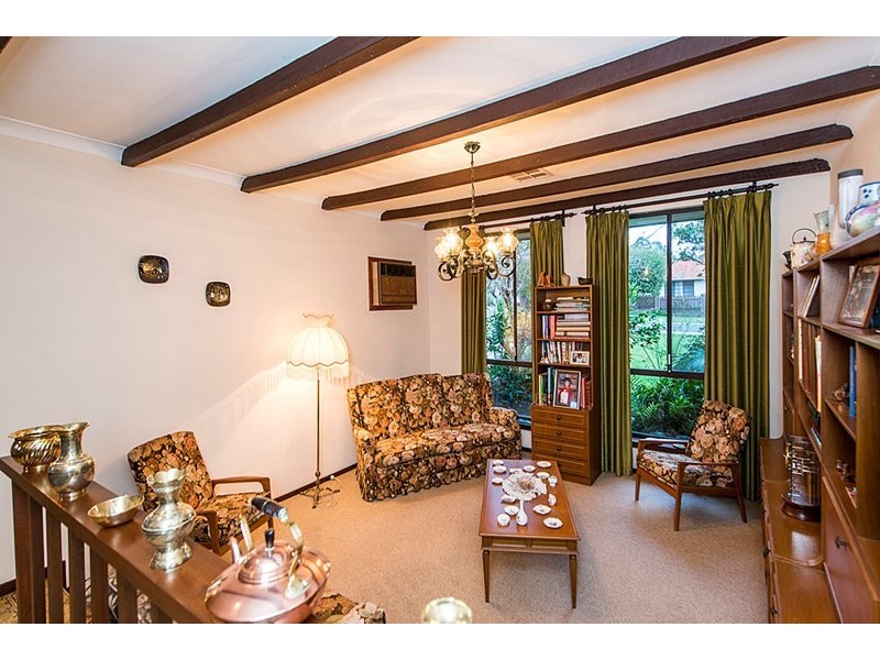 9 Cook Place, Lesmurdie WA 6076