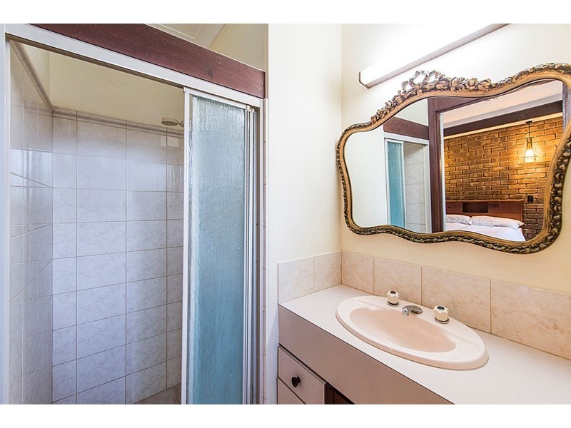 9 Cook Place, Lesmurdie WA 6076