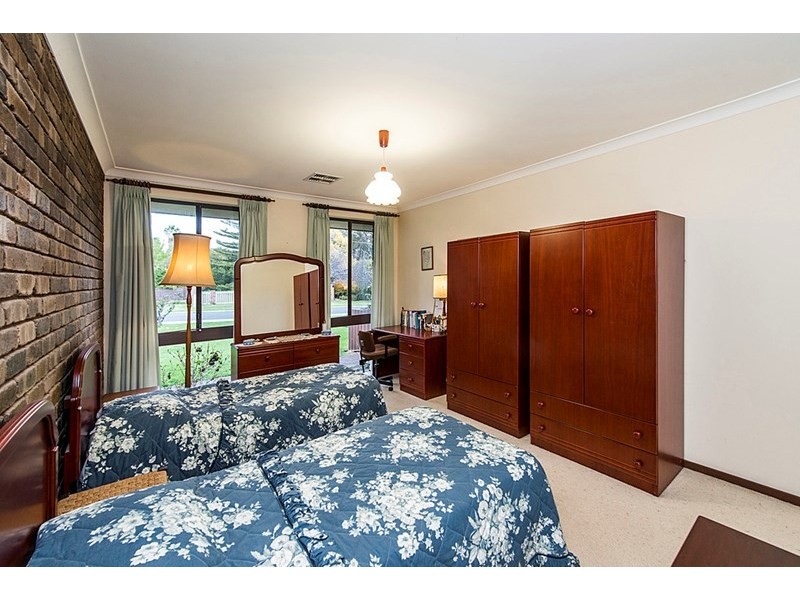 9 Cook Place, Lesmurdie WA 6076