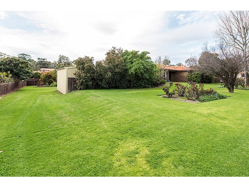 9 Cook Place, Lesmurdie WA 6076