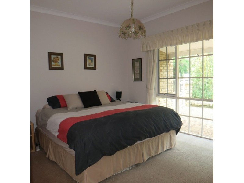 16 Emanuel Court, Wattle Grove WA 6107