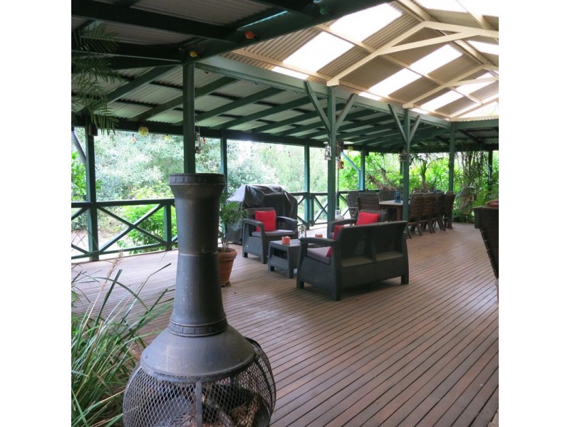 16 Emanuel Court, Wattle Grove WA 6107