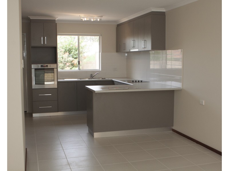 Unit 7/5 Varley Street, Lesmurdie WA 6076