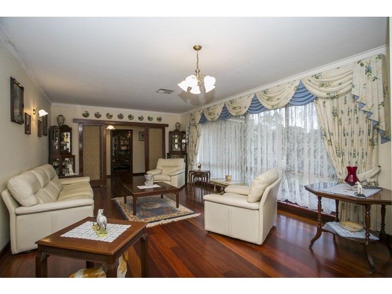 45 Palm Terrace, Forrestfield WA 6058