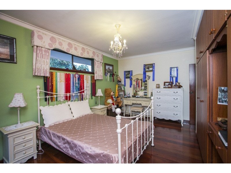 45 Palm Terrace, Forrestfield WA 6058