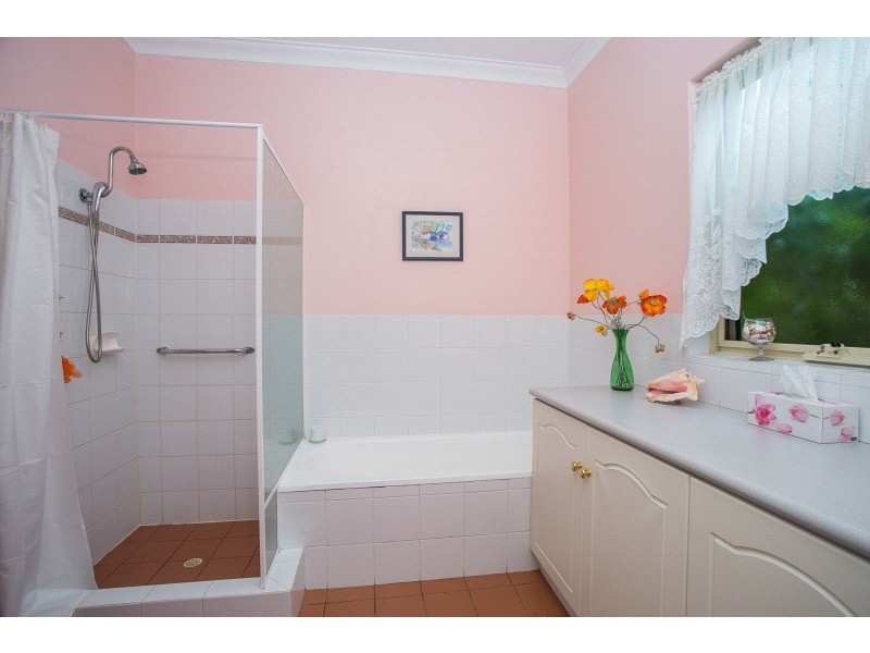 12 Walbeck Road, Kalamunda WA 6076