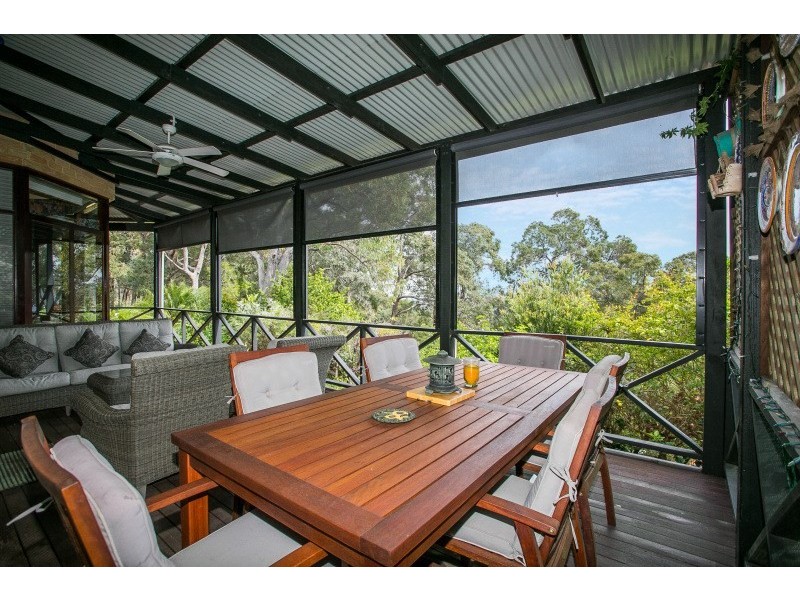 12 Walbeck Road, Kalamunda WA 6076