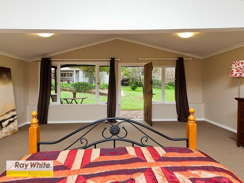 135 Mons Road, Hovea WA 6071