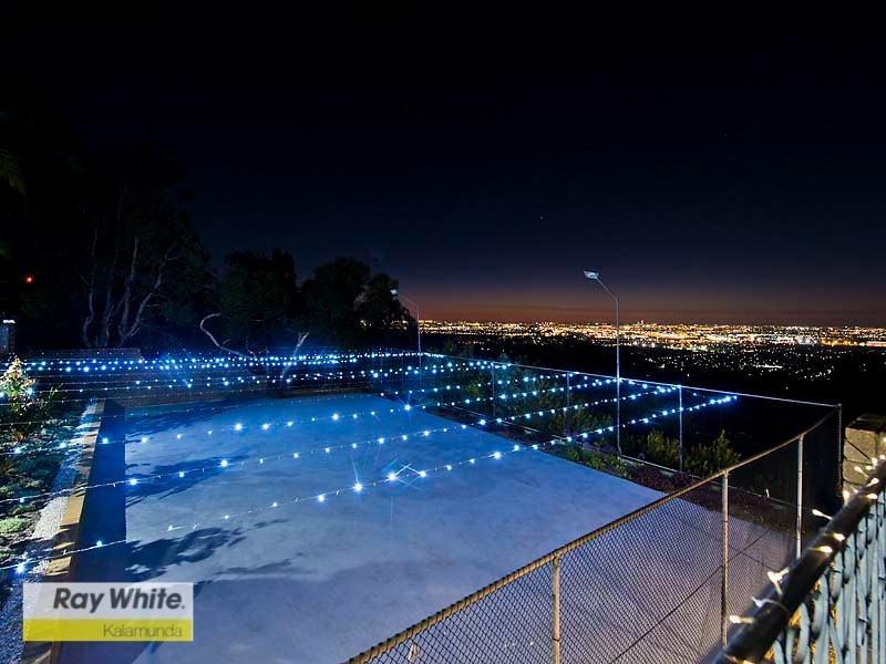 69 Basildon Road, Lesmurdie WA 6076