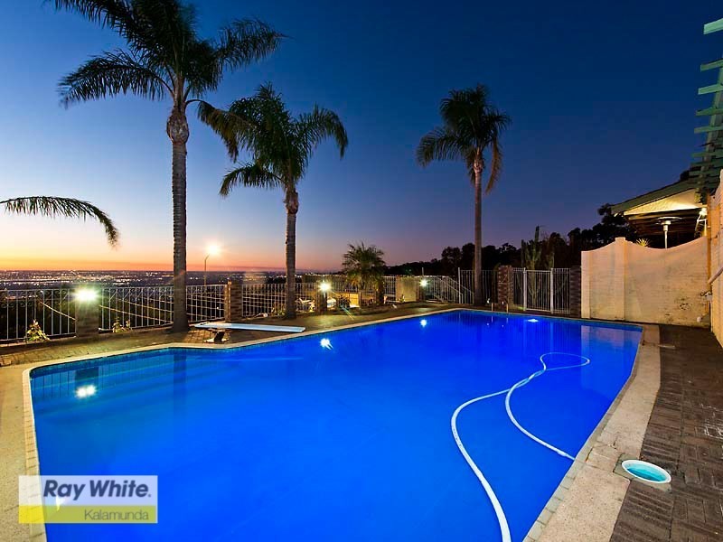 69 Basildon Road, Lesmurdie WA 6076