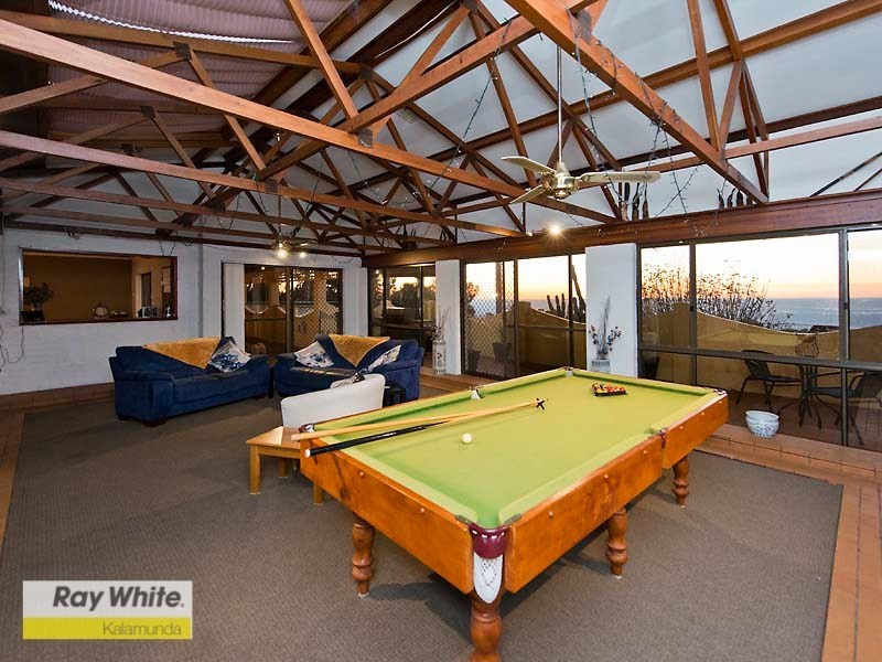 69 Basildon Road, Lesmurdie WA 6076