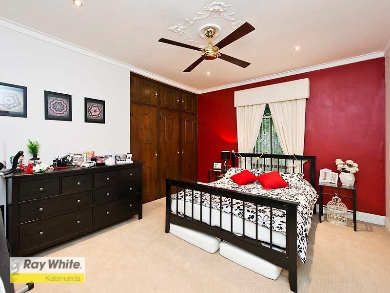 69 Basildon Road, Lesmurdie WA 6076