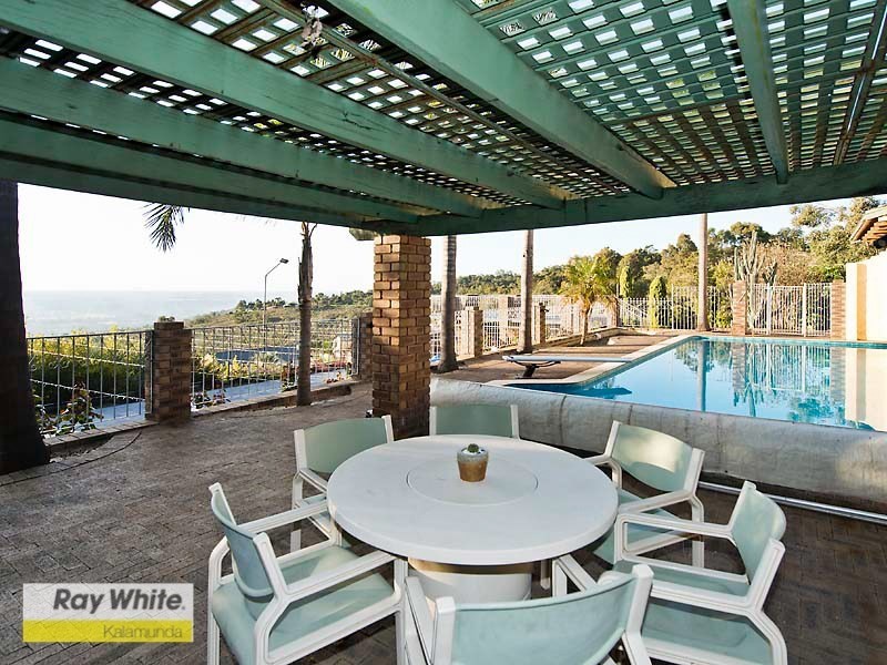 69 Basildon Road, Lesmurdie WA 6076