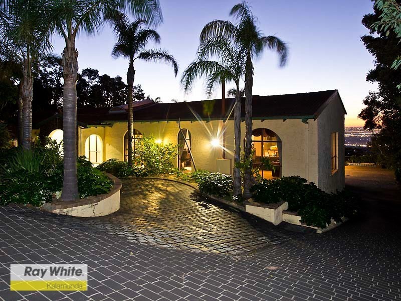 69 Basildon Road, Lesmurdie WA 6076