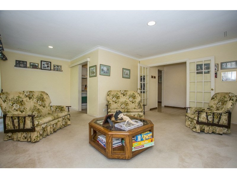 4 Vernallan Way, Lesmurdie WA 6076