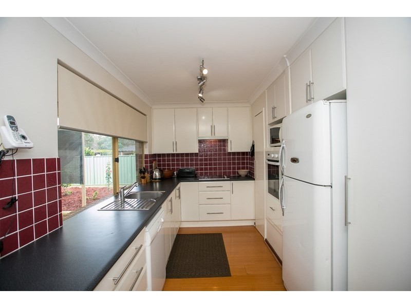 4 Landers Road, Lesmurdie WA 6076