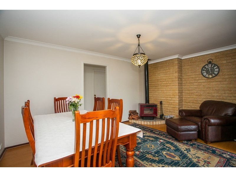 4 Landers Road, Lesmurdie WA 6076
