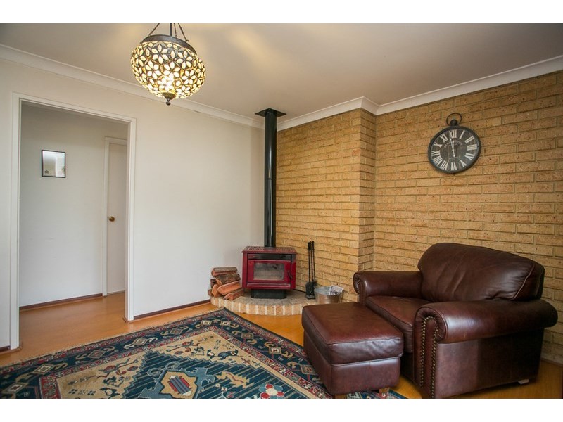 4 Landers Road, Lesmurdie WA 6076