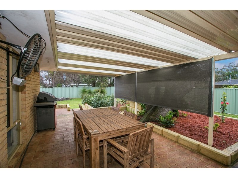 4 Landers Road, Lesmurdie WA 6076