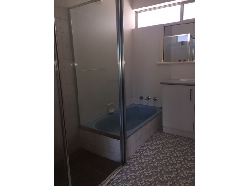 27 Temby Avenue, Kalamunda WA 6076