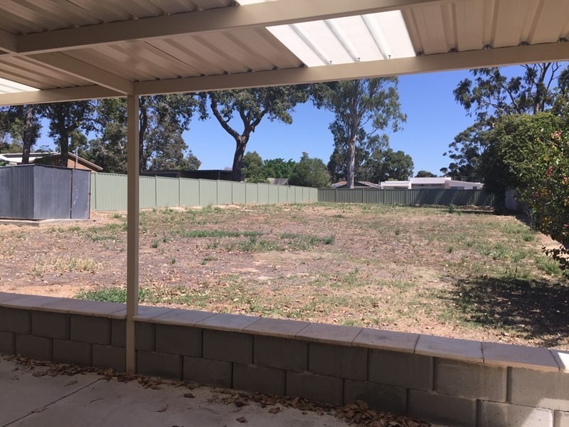 27 Temby Avenue, Kalamunda WA 6076