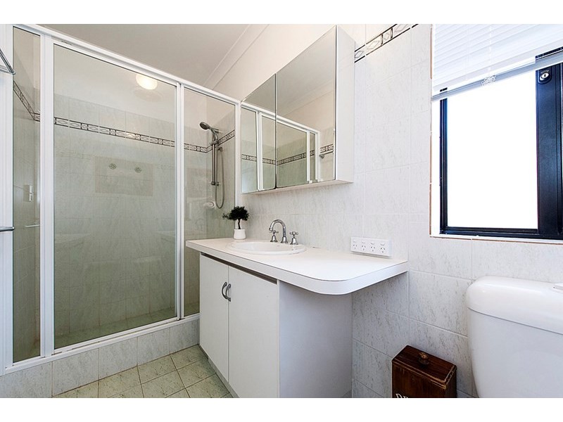 24 Plane Tree Green, Forrestfield WA 6058