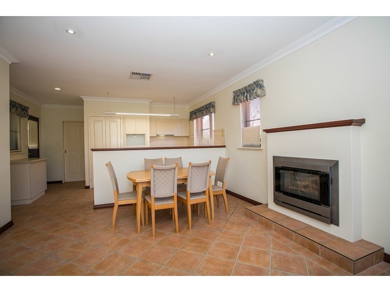 5/33 Central Road, Kalamunda WA 6076