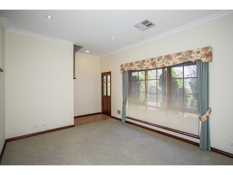 5/33 Central Road, Kalamunda WA 6076