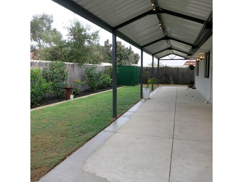 26 Silica Road, Wattle Grove WA 6107