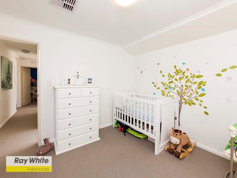 2 Gemina Avenue, Wattle Grove WA 6107