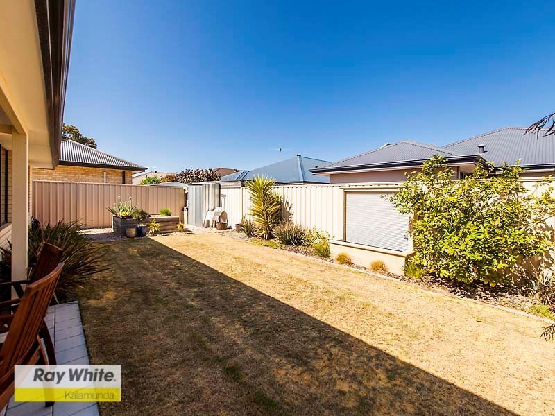 2 Gemina Avenue, Wattle Grove WA 6107