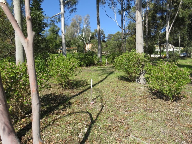 16 Torwood Drive, Gooseberry Hill WA 6076