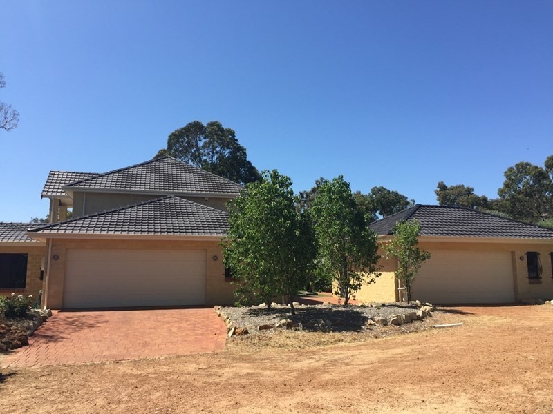 7 Lookout Road, Kalamunda WA 6076