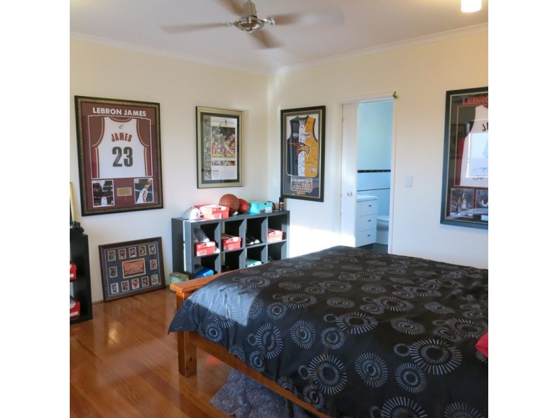 7 Lookout Road, Kalamunda WA 6076